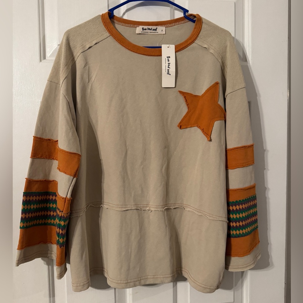 NWT Three Bird Nest Beige and Orange Star Sweater Small